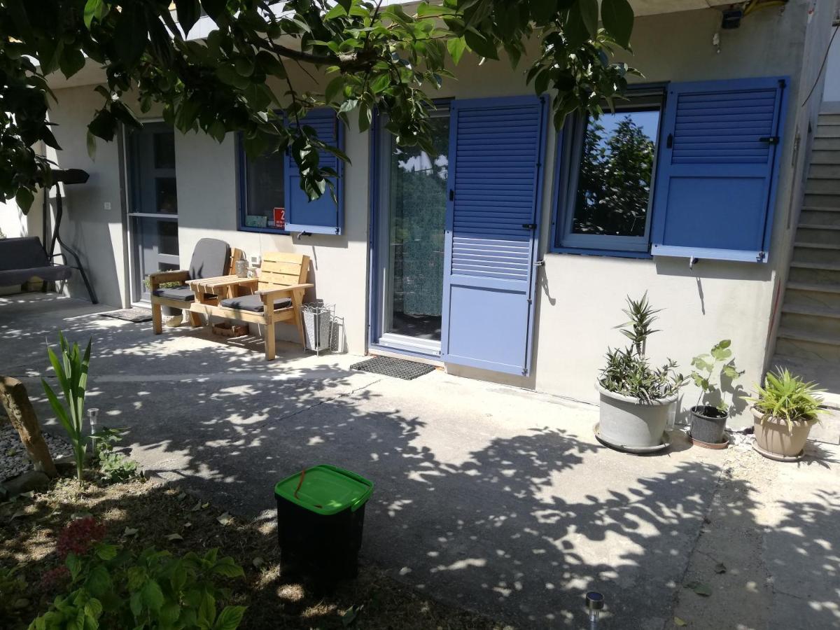 Apartma Salvia-Guest House Lucija Exterior foto